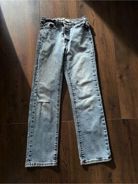 Levi’s Wedgie Straight Womens Jeans 28x28 Light Wash Distressed